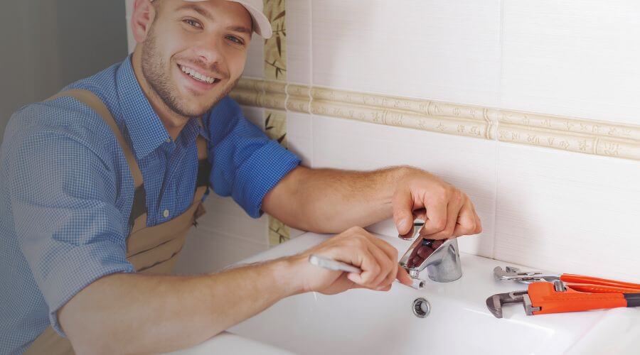 Local annual plumbing maintenance in Century, FL